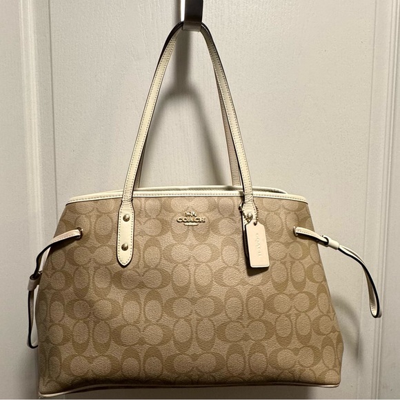 Coach Beige/White Signature Coated Canvas and Leather Drawstring Carryall Bag - Picture 1 of 16